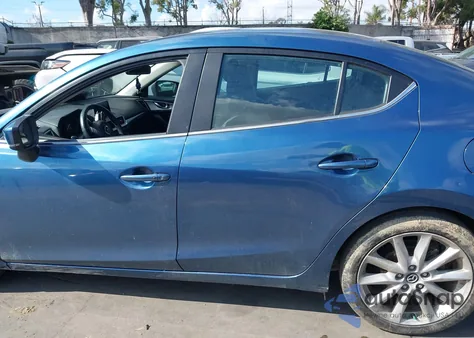2017 Mazda Mazda3 Touring z USA, uszkodzony, nr VIN 3MZBN1V72HM124007
